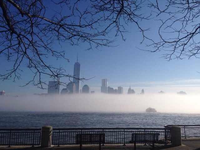 雾锁纽约市